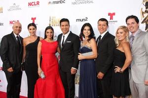 los angeles, oct 10 - mario lopez et sa famille aux prix nclr alma 2014 les arrivées à l'auditorium civique le 10 octobre 2014 à pasadena, ca photo