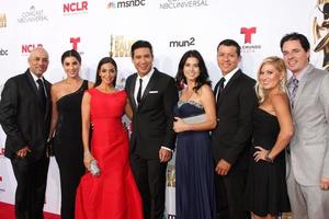 los angeles, oct 10 - mario lopez et sa famille aux prix nclr alma 2014 les arrivées à l'auditorium civique le 10 octobre 2014 à pasadena, ca photo