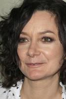 los angeles, 3 mars - sara gilbert au concert une soirée avec des femmes présenté par le centre gay et lesbien au roxy theatre le 3 mars 2014 à west hollywood, ca photo