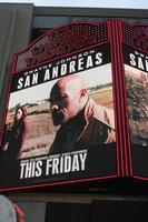 los angeles, 26 mai - chapiteau du théâtre chinois tcl pour san andreas à la première mondiale de san andreas au théâtre chinois tcl imax le 26 mai 2015 à los angeles, ca photo