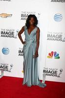 Los angeles, 1 fév - rutina wesley arrive au 44ème prix de l'image naacp au shrine auditorium le 1 février 2013 à los angeles, ca photo