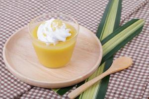 pudding à la mangue, dessert thaïlandais photo