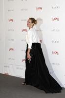 Los angeles, nov 5 - uma thurman arrive au gala du film d'art lacma au musée d'art du comté le 5 novembre 2011 à los angeles, ca photo