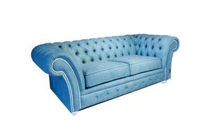 canapé en tissu bleu clair de style chester pour intérieur loft élite fond blanc isolé photo