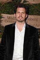 los angeles, 3 décembre - kristoffer polaha lors de la soirée d'ouverture du festival de shakespeare de l'oregon dans les bois au wallis annenberg center le 3 décembre 2014 à beverly hills, ca photo