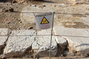 panneaux de signalisation et panneaux en israël. photo