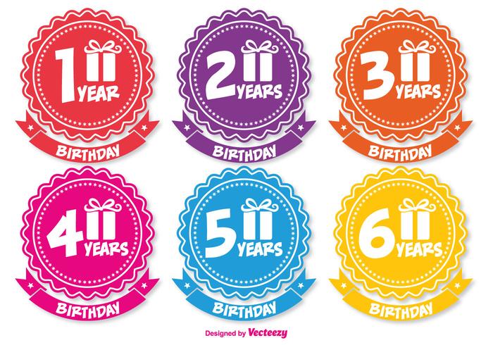 Badges d'anniversaire colorés vecteur