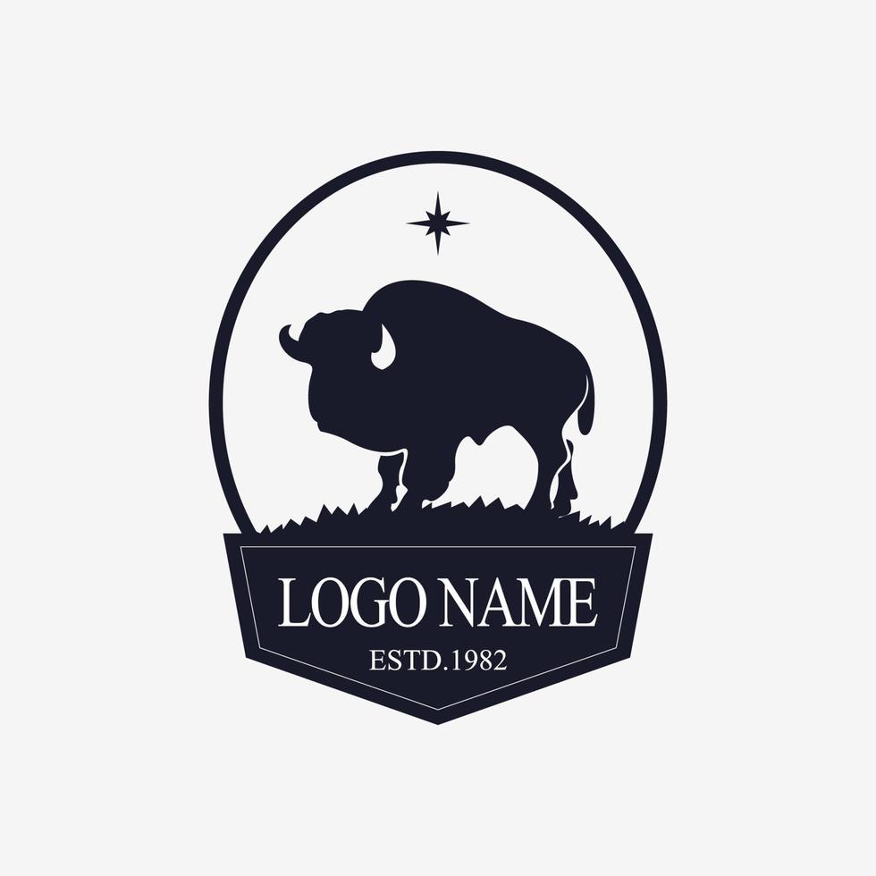 signe d'emblème d'insigne de logo de buffle de bison isolé. logo bison buffle américain. logo de silhouette de bison vintage. vecteur