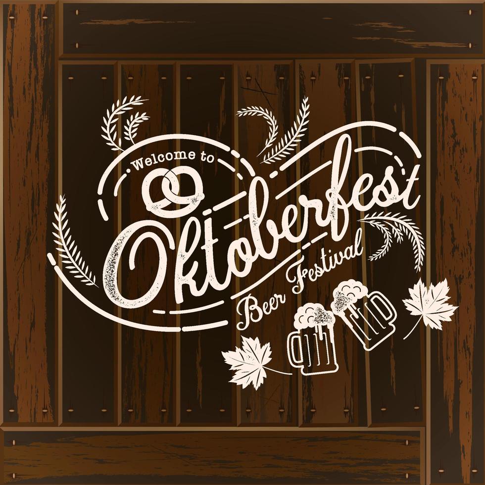 oktoberfest lettrage dessiné à la main sur la texture du bois vecteur