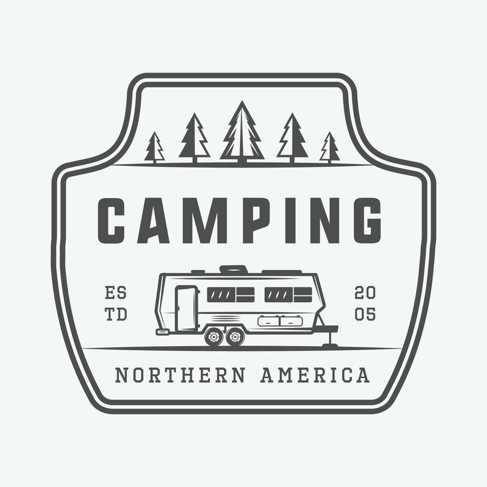 logo de camping vintage en plein air et d'aventure, insigne, étiquettes, emblème, marque. art graphique. illustration vectorielle. vecteur