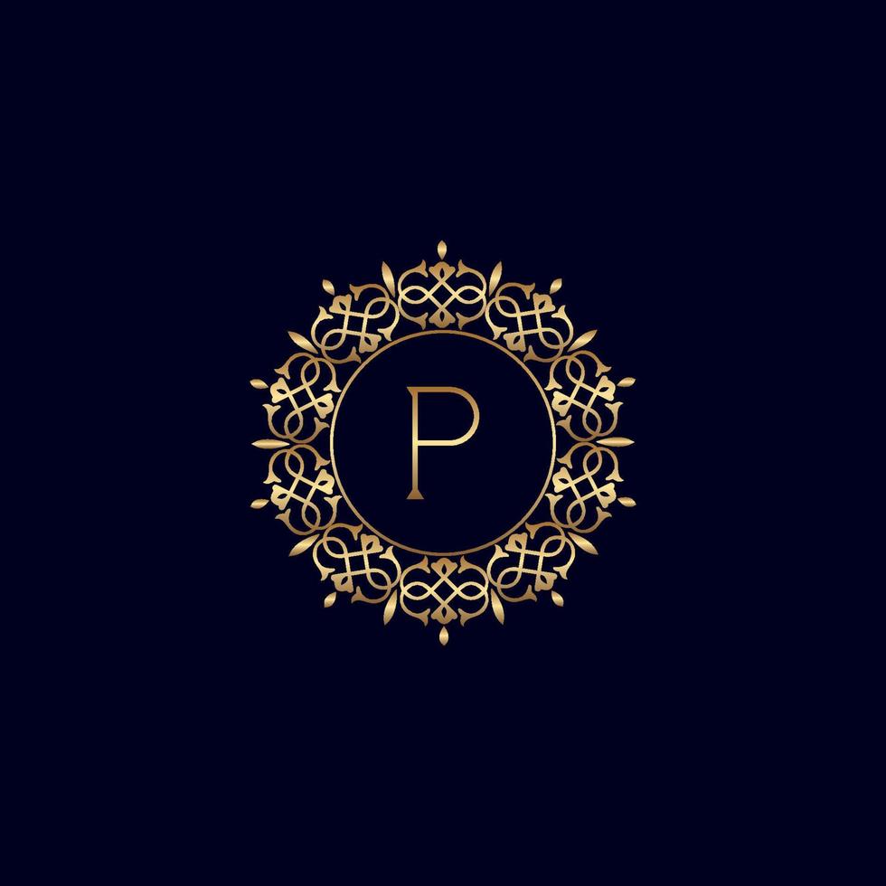 p logo de luxe royal orné d'or vecteur