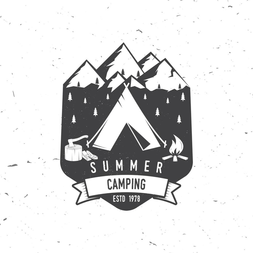 insigne de camping d'été. illustration vectorielle. vecteur