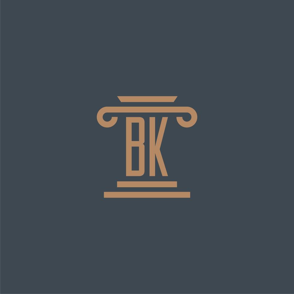 monogramme initial bk pour le logo du cabinet d'avocats avec un design de pilier vecteur
