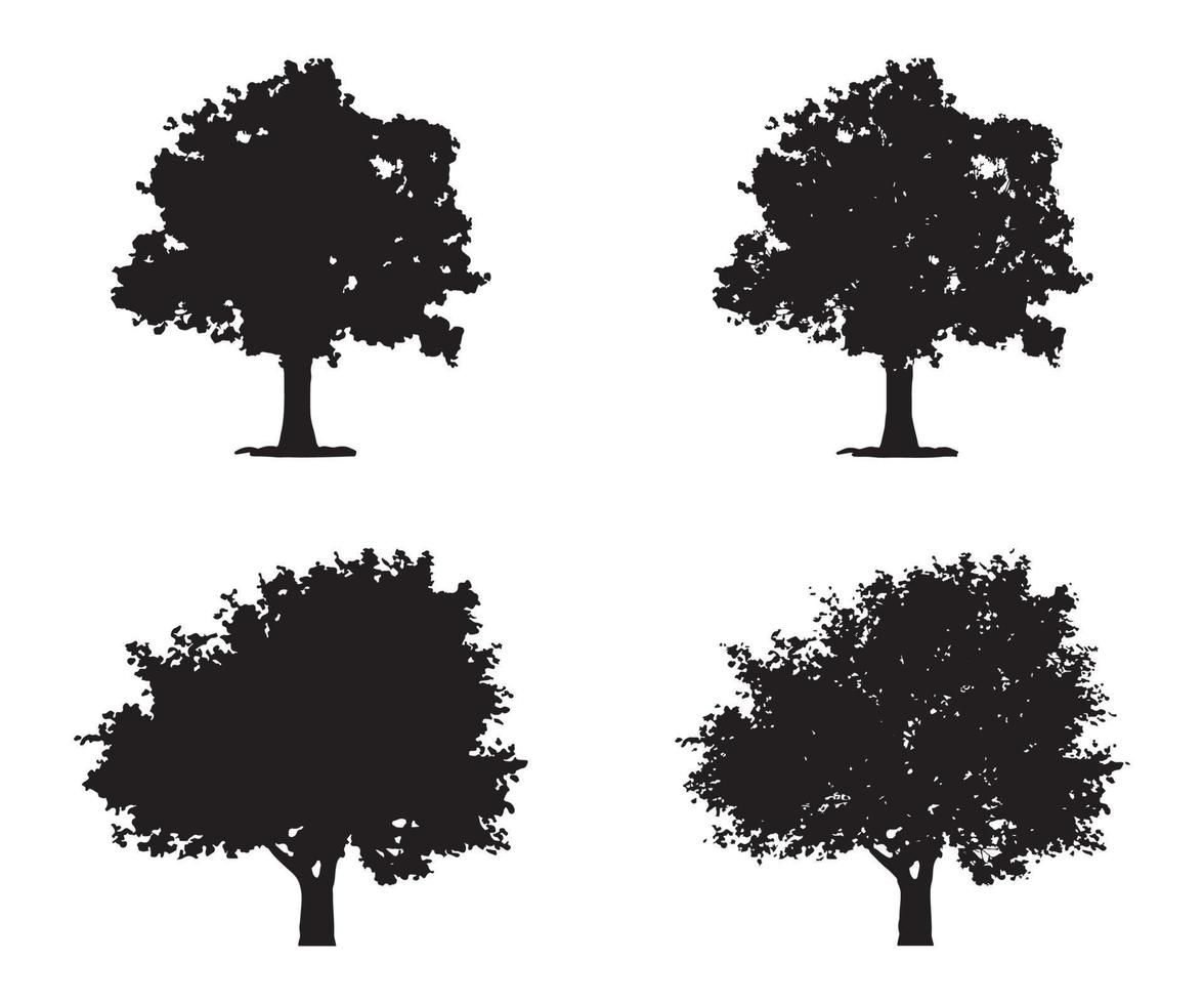 vecteur de silhouette d'arbre. silhouettes d'arbres forestiers isolés en noir sur fond blanc. ensemble vectoriel de silhouettes d'arbres