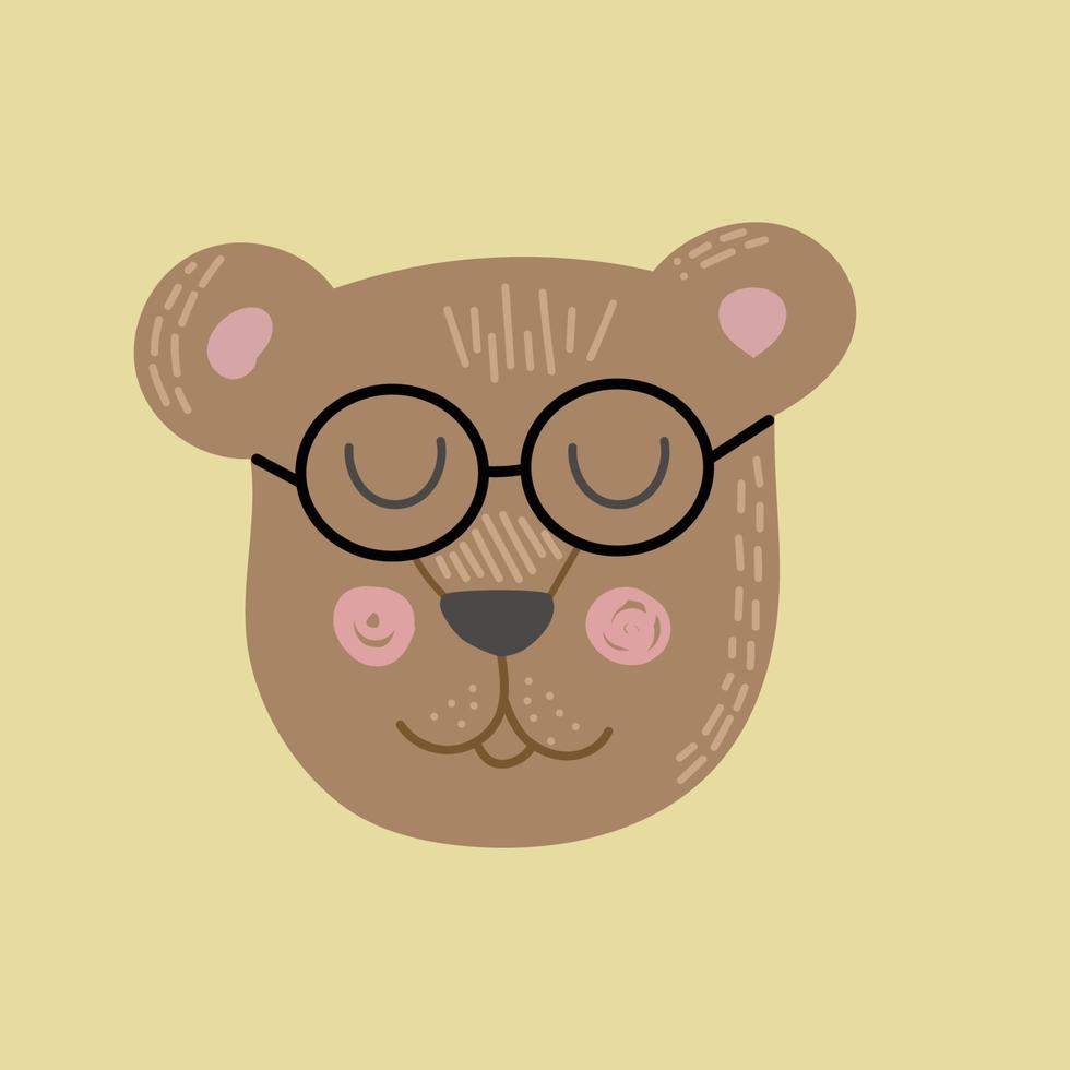 joli visage d'ours drôle ou tête portant des lunettes. animal de griffonnage drôle. petit ours en style cartoon. isolé sur fond jaune. illustration vectorielle colorée dessinée à la main. vecteur