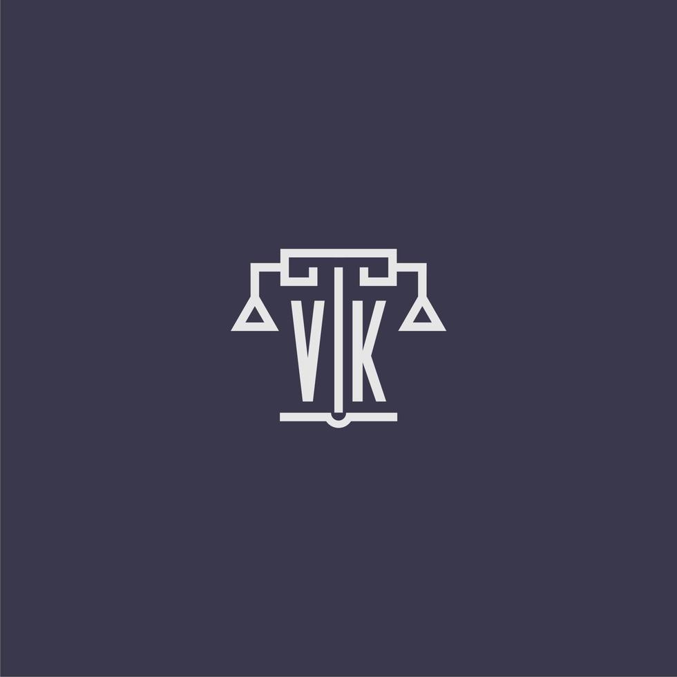 vk monogramme initial pour le logo du cabinet d'avocats avec image vectorielle d'échelles vecteur