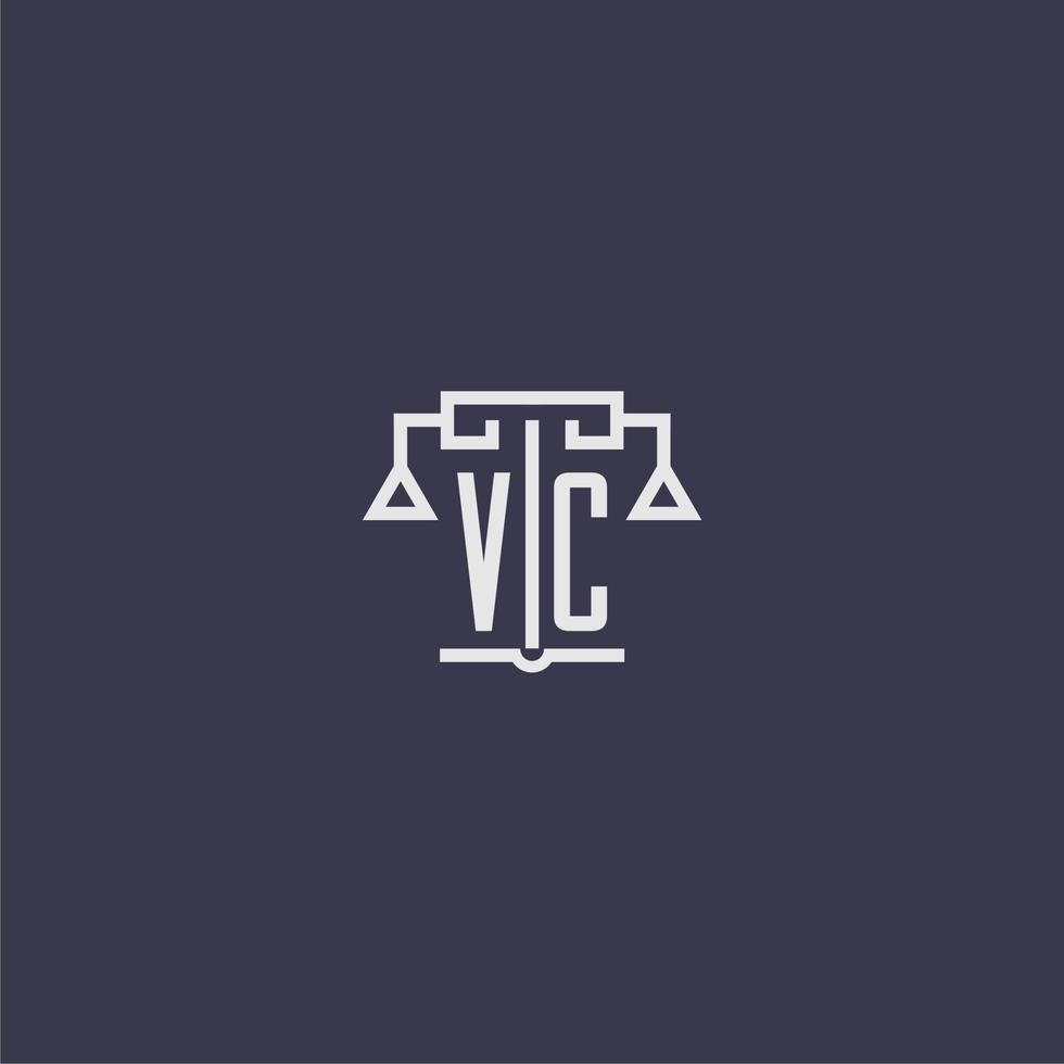 vc monogramme initial pour le logo du cabinet d'avocats avec image vectorielle d'échelles vecteur