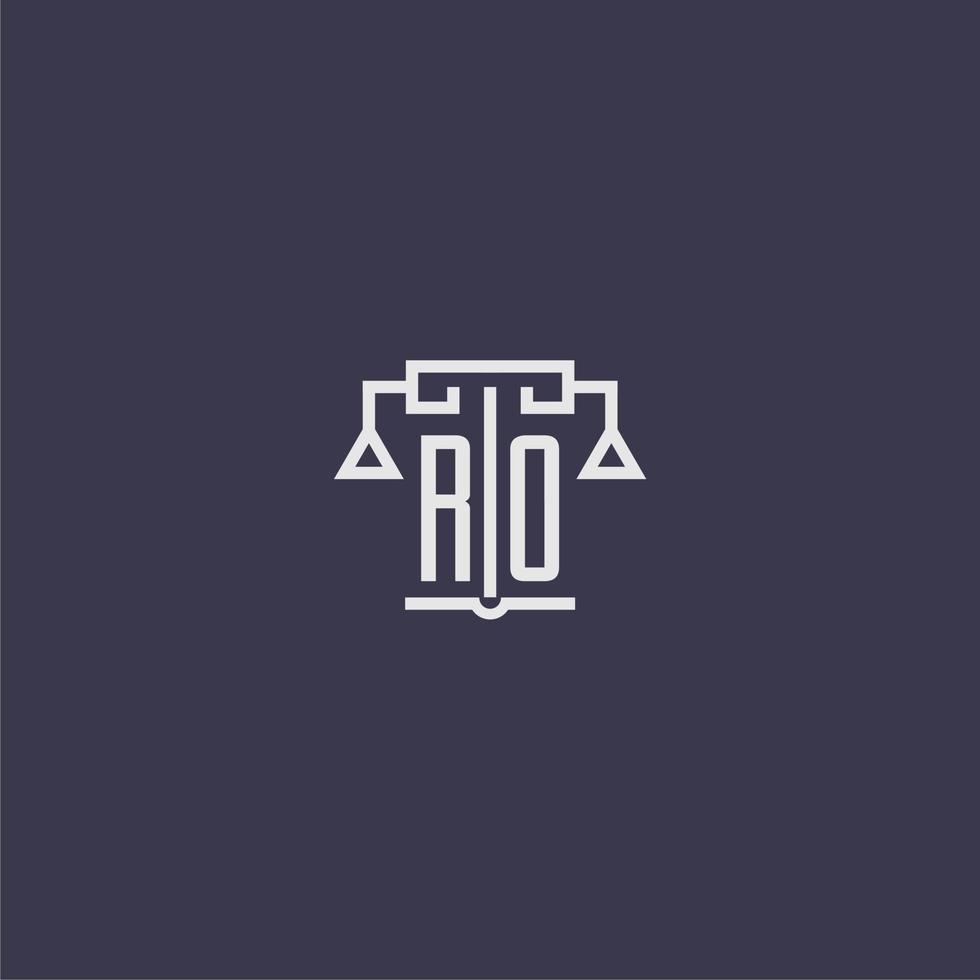 ro monogramme initial pour le logo du cabinet d'avocats avec image vectorielle d'échelles vecteur