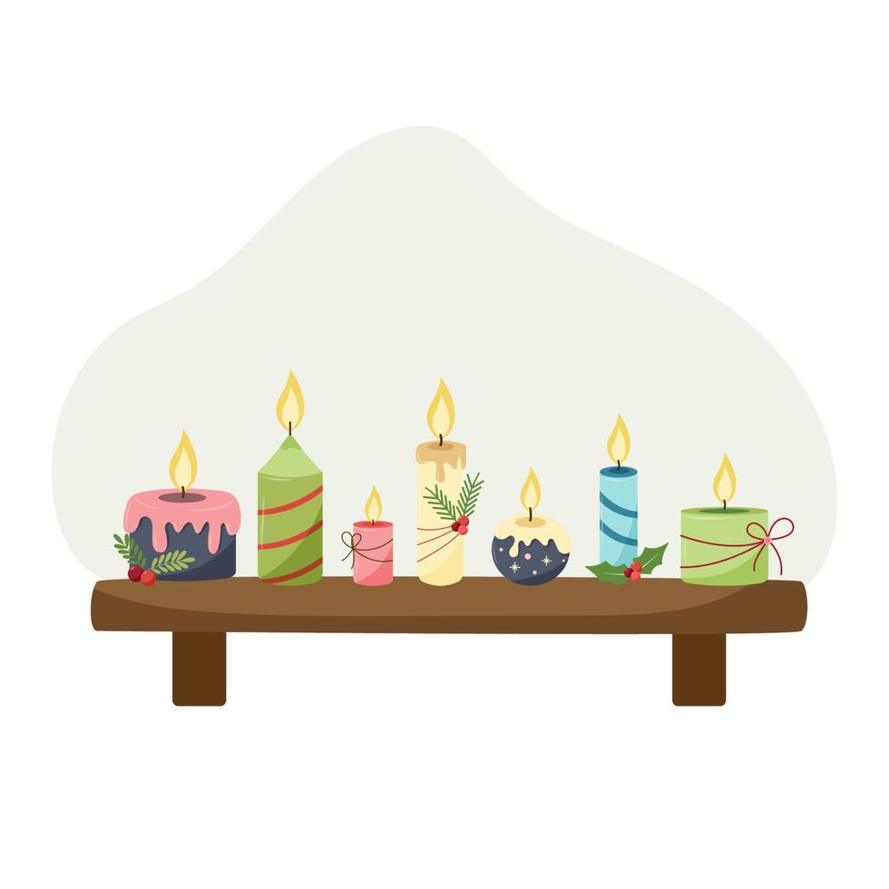 ensemble de bougies de noël. bougies sur une étagère, décorées pour noël, un feu brûle, différentes formes et tailles vecteur