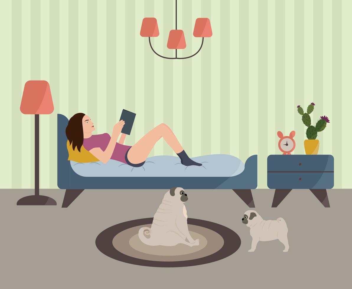 illustration vectorielle d'une chambre lumineuse avec un lit et une fille allongée dessus lisant un livre. entouré d'une lampe, d'un lampadaire.commode avec cactus et réveil.deux chiens carlin sur un tapis vecteur