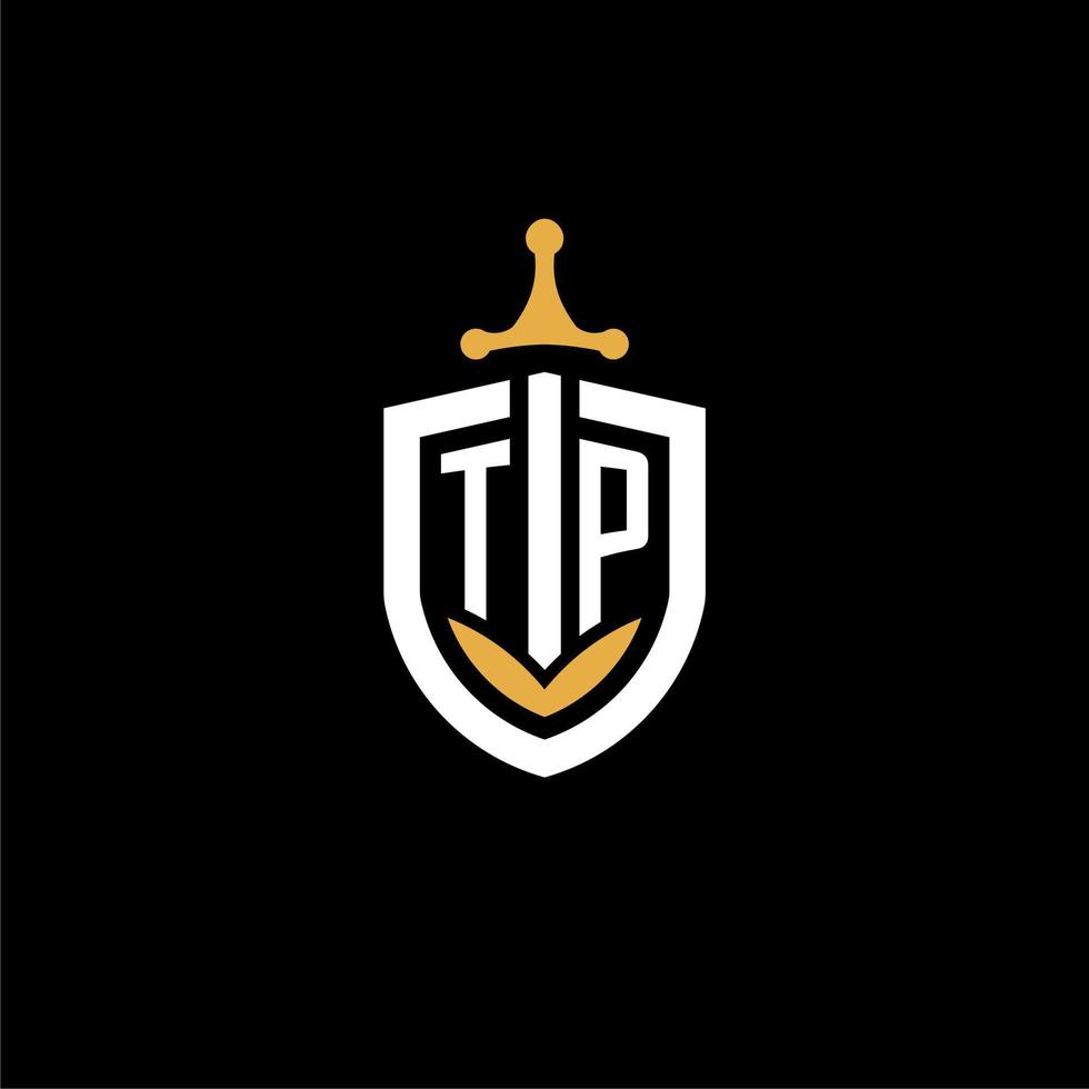 lettre créative tp logo gaming esport avec des idées de conception de bouclier et d'épée vecteur