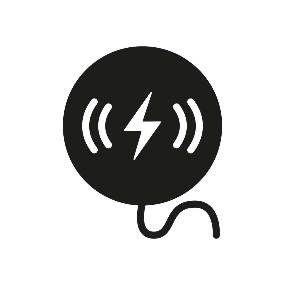 icône de silhouette de chargeur sans fil. charge d'alimentation pour le pictogramme de glyphe de téléphone portable. batterie sans fil avec foudre. appareil pour recharger le symbole de l'énergie du smartphone. illustration vectorielle isolée. vecteur