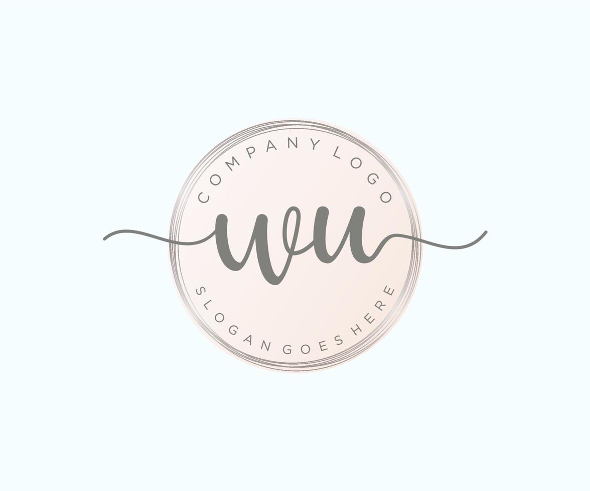 premier logo féminin wu. utilisable pour les logos nature, salon, spa, cosmétique et beauté. élément de modèle de conception de logo vectoriel plat.