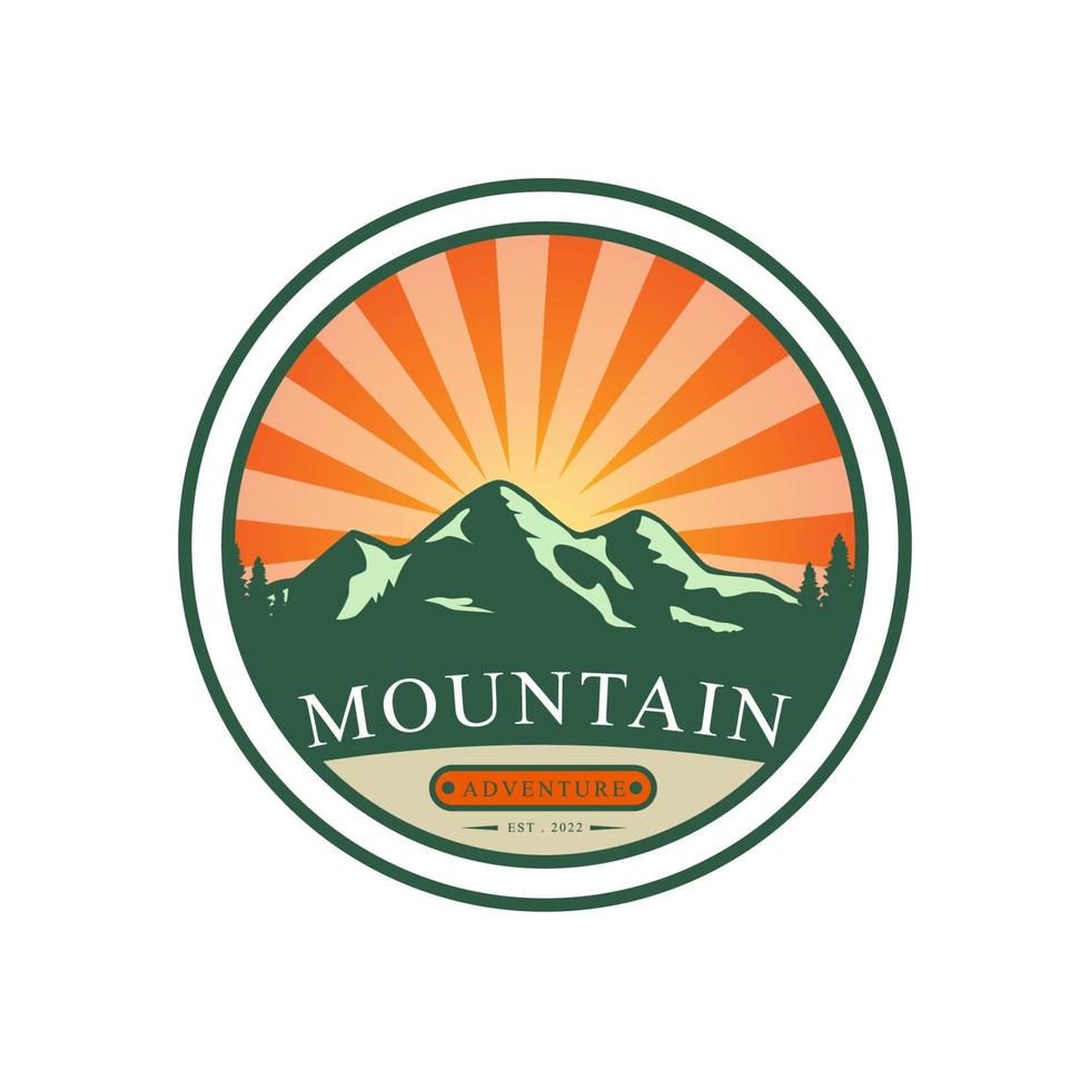 symbole de logo de montagne pour le paysage naturel ou l'illustration vectorielle d'aventure en plein air vecteur