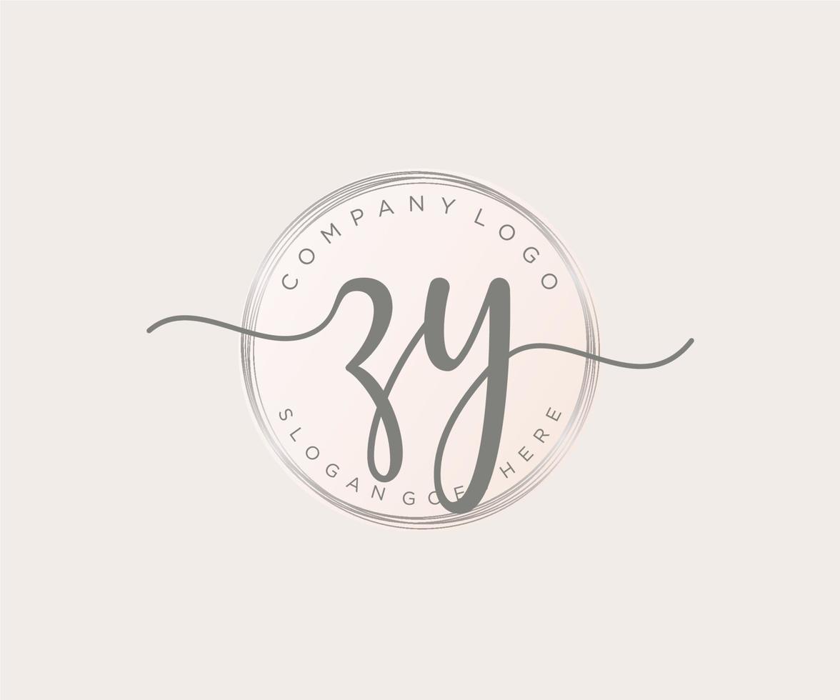 logo féminin initial zy. utilisable pour les logos nature, salon, spa, cosmétique et beauté. élément de modèle de conception de logo vectoriel plat.