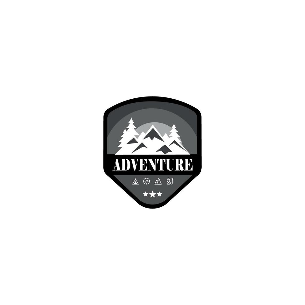 logo pour camping aventure en montagne, cadeau de camping en montagne, camping et emblèmes d'aventure en plein air vecteur