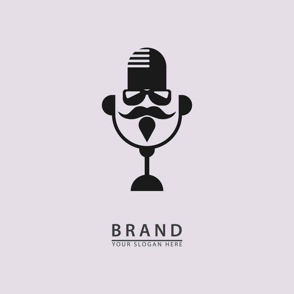 visage de barbe et un logo d'icône de micro podcast vecteur