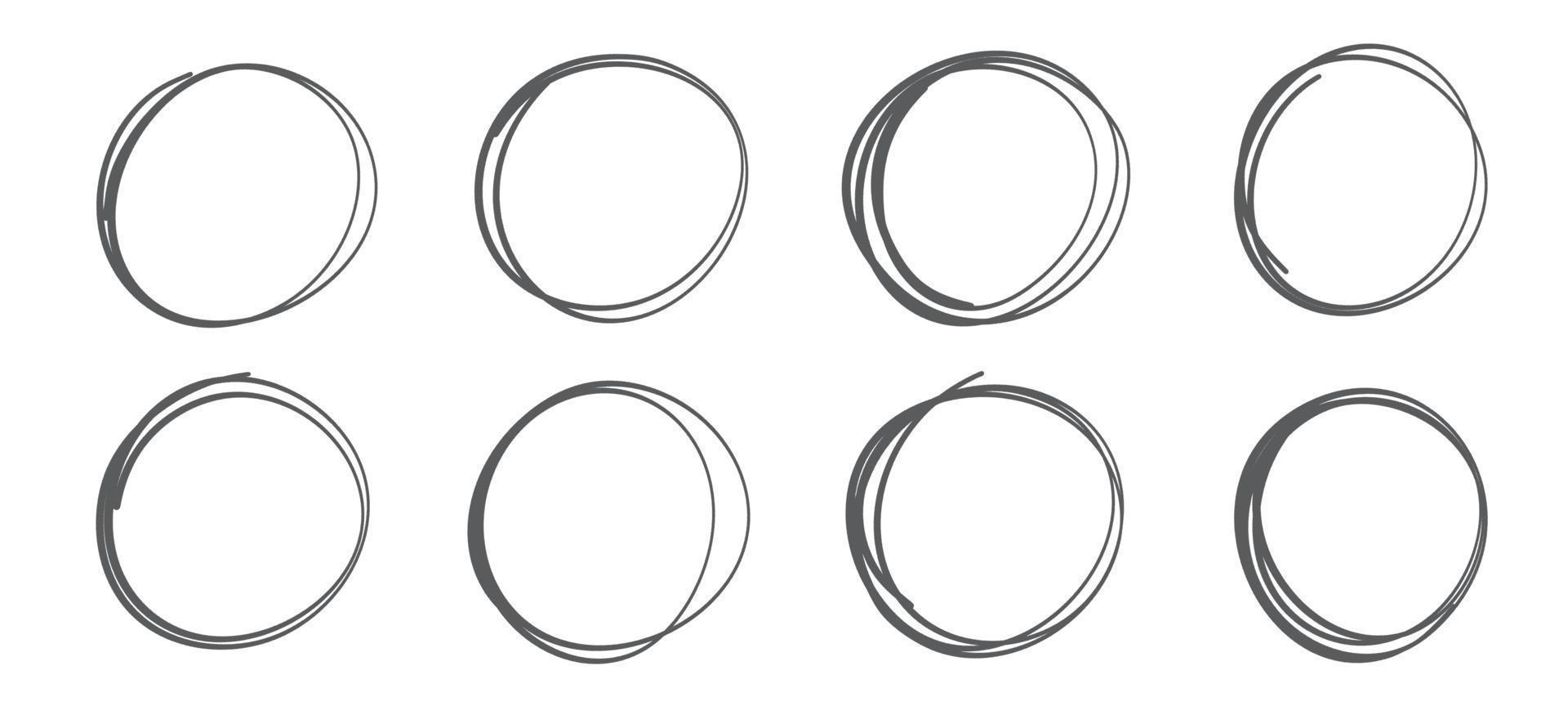 ensemble de cadre de croquis de cercles dessinés à la main, ovales de stylo-feutre. doodle cadre circulaire éléments isolés illustration vectorielle vecteur