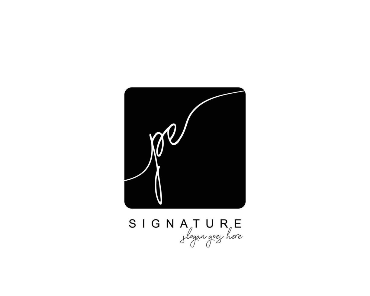 monogramme de beauté pe initial et création de logo élégante, logo manuscrit de la signature initiale, mariage, mode, floral et botanique avec modèle créatif. vecteur