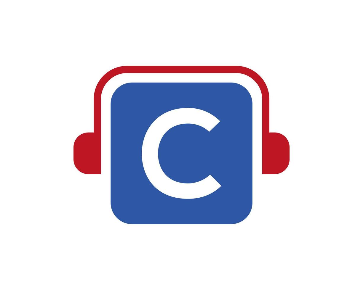 création de logo de musique lettre c. conception de casque de conception de logo de musique et de podcast dj vecteur