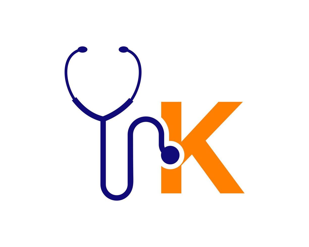 stéthoscope lettre k concept de logo de soins de santé vecteur