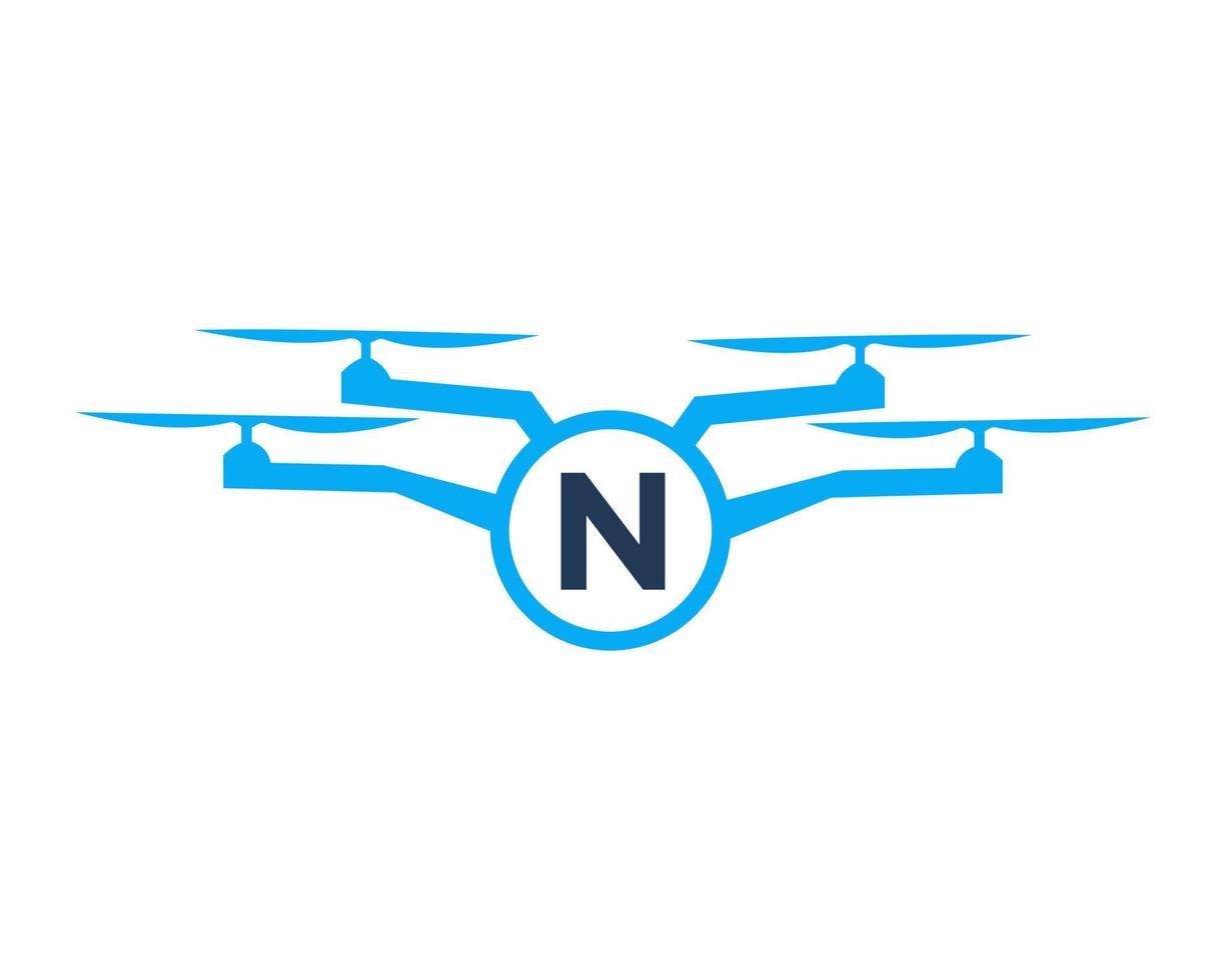 création de logo de drone sur le concept de la lettre n. modèle de vecteur de drone de photographie