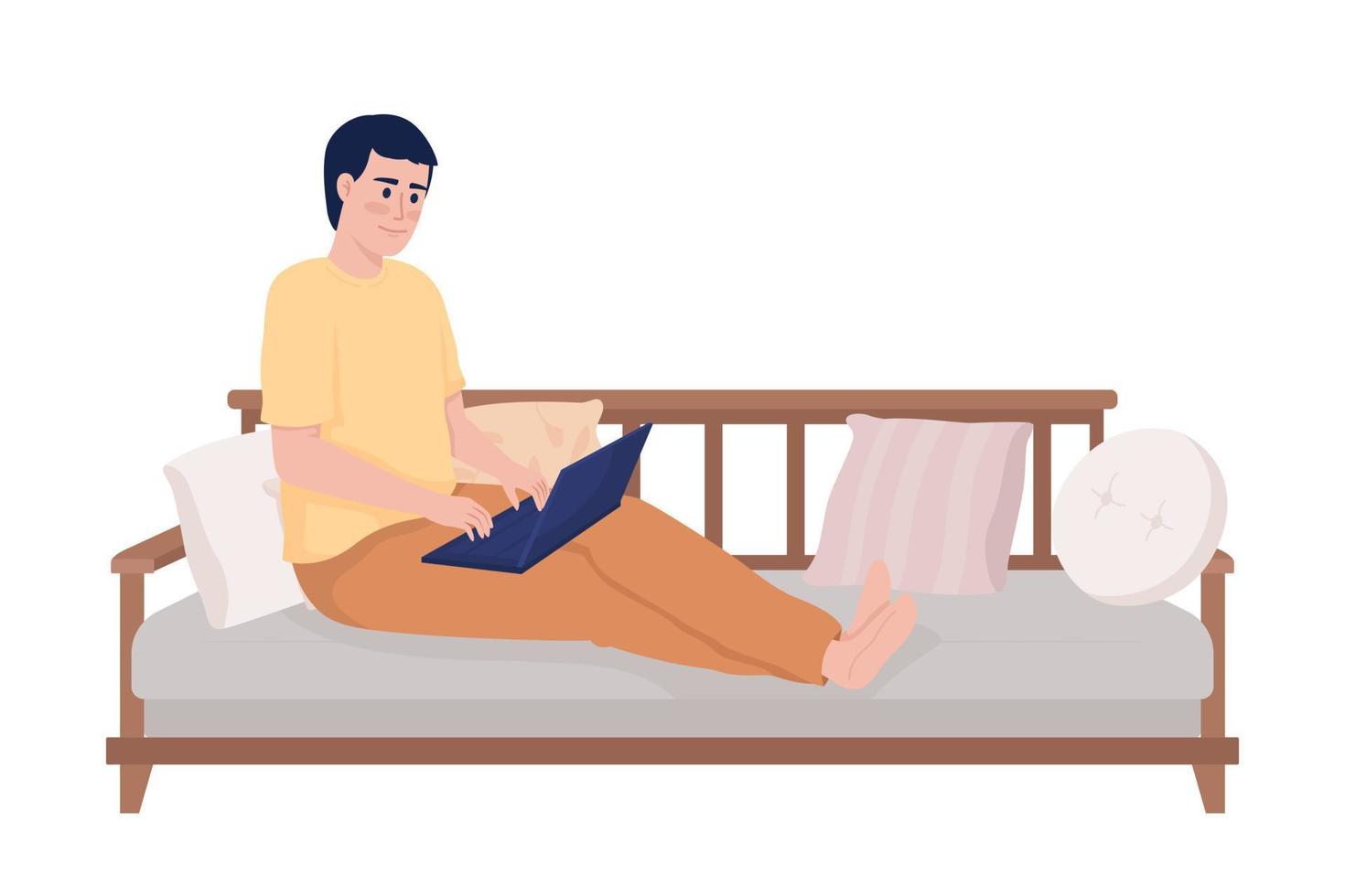jeune homme avec ordinateur portable assis sur un canapé confortablement caractère vectoriel de couleur semi-plat. figure modifiable. personne de tout le corps sur blanc. illustration de style dessin animé simple pour la conception graphique et l'animation web