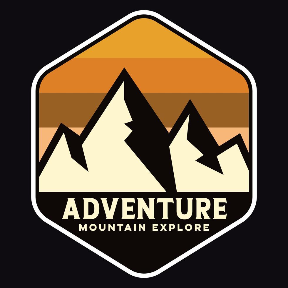 montagne aventure en plein air étiquette vector illustration rétro vintage badge autocollant et t-shirt design