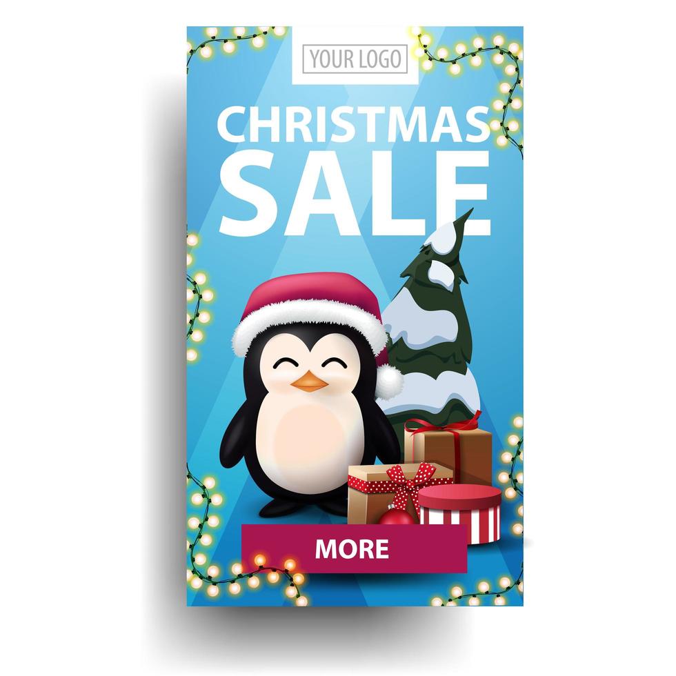 Vente de Noël, remise verticale bleue avec bouton violet, pingouin en chapeau de père Noël avec des cadeaux et arbre de Noël isolé sur fond blanc vecteur