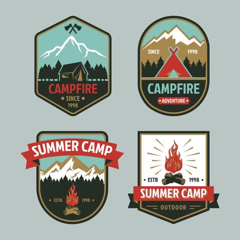 Badge de feu de camp d'été vecteur