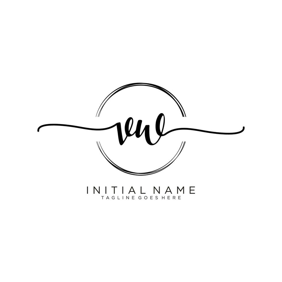 initiale vw féminin logo collections modèle. écriture logo de initiale signature, mariage, mode, bijoux, boutique, floral et botanique avec Créatif modèle pour tout entreprise ou entreprise. vecteur