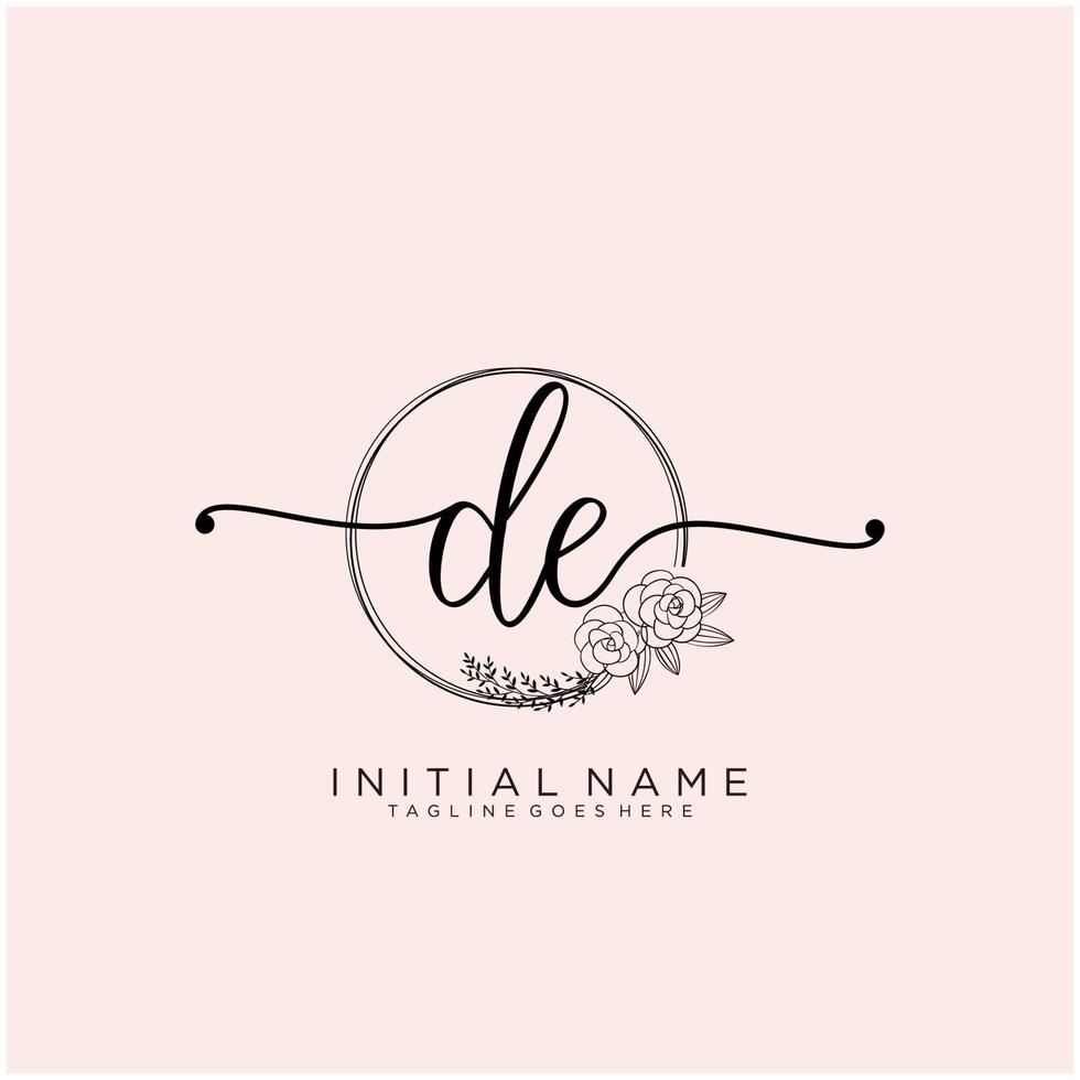 initiale de féminin logo collections modèle. écriture logo de initiale signature, mariage, mode, bijoux, boutique, floral et botanique avec Créatif modèle pour tout entreprise ou entreprise. vecteur