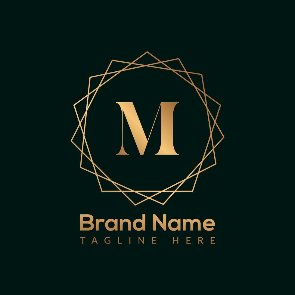 luxe lettre m or reine conception logo. élégant or logo conception consept pour boutique, restaurant, mariage service, Hôtel ou affaires identité. vecteur