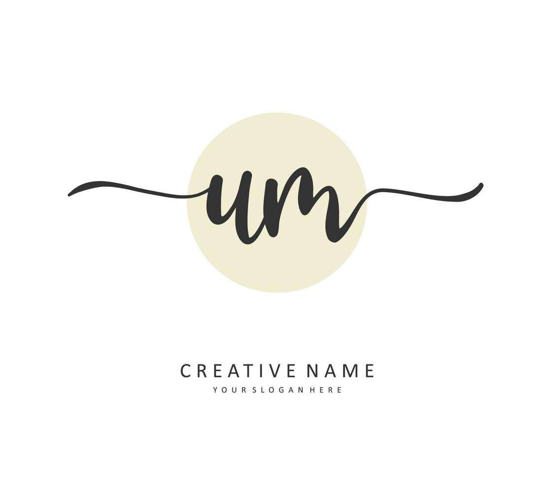 u m euh initiale lettre écriture et Signature logo. une concept écriture initiale logo avec modèle élément. vecteur