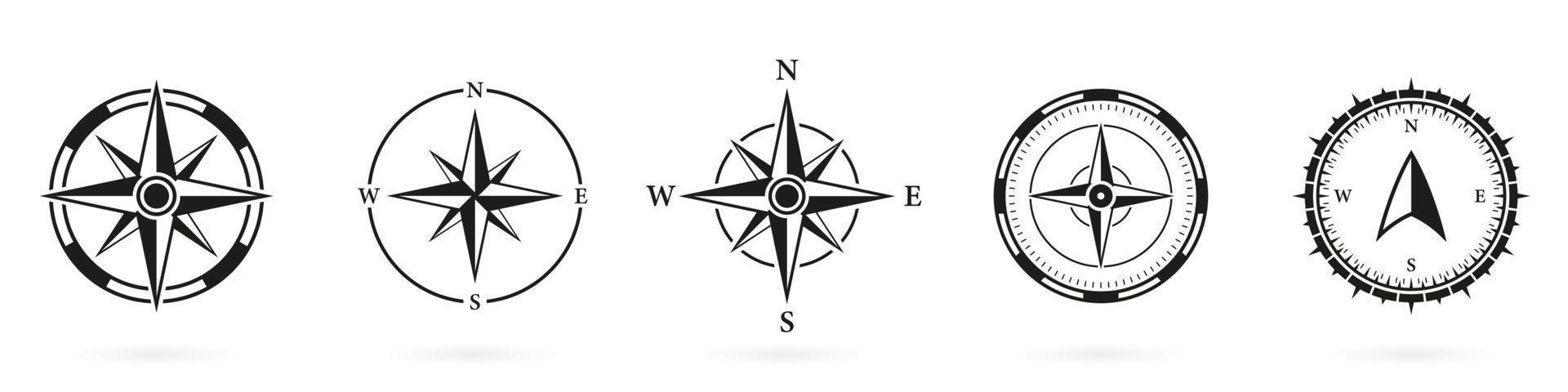 navigation direction à nord, sud, Ouest, est symbole. la navigation équipement solide signe. boussole silhouette icône ensemble sur blanc Contexte. Rose vent glyphe pictogramme. isolé vecteur illustration.