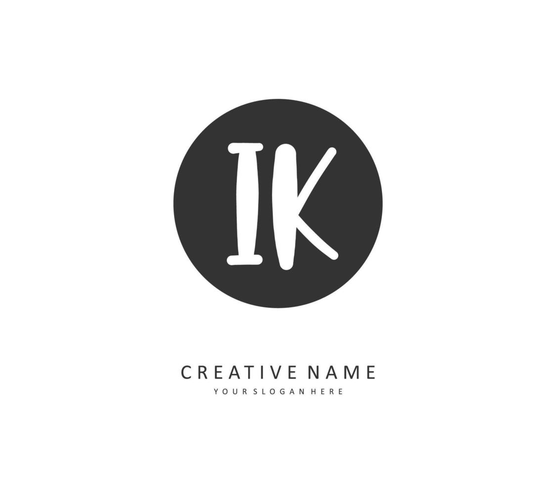 je k je initiale lettre écriture et Signature logo. une concept écriture initiale logo avec modèle élément. vecteur