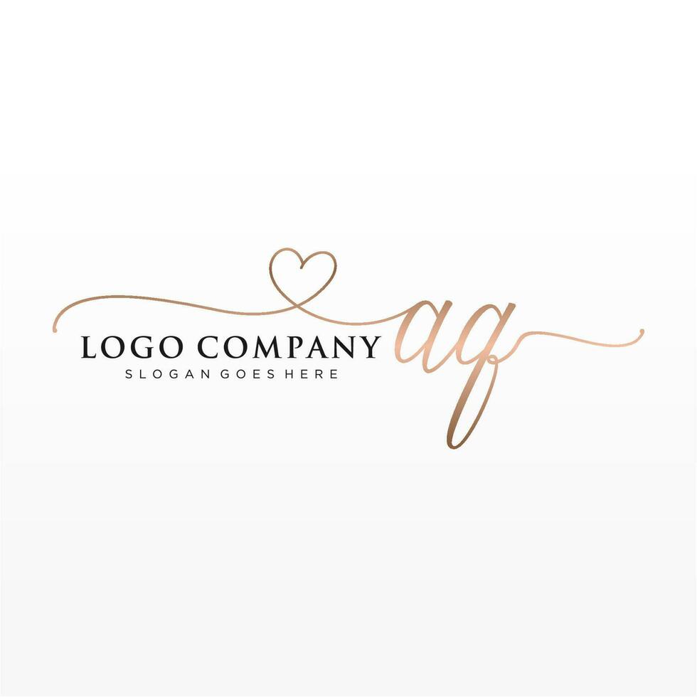 initiale aq féminin logo collections modèle. écriture logo de initiale signature, mariage, mode, bijoux, boutique, floral et botanique avec Créatif modèle pour tout entreprise ou entreprise. vecteur