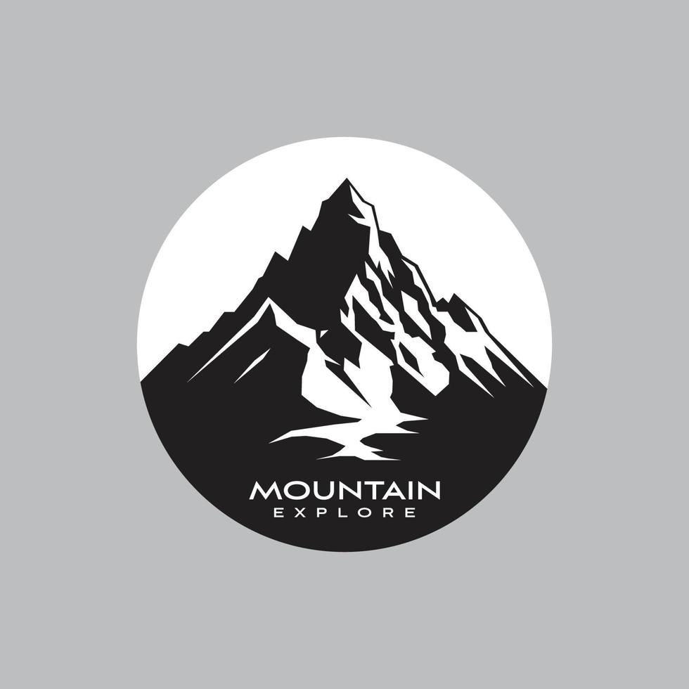 Montagne emblème silhouette logo isolé blanc Contexte vecteur