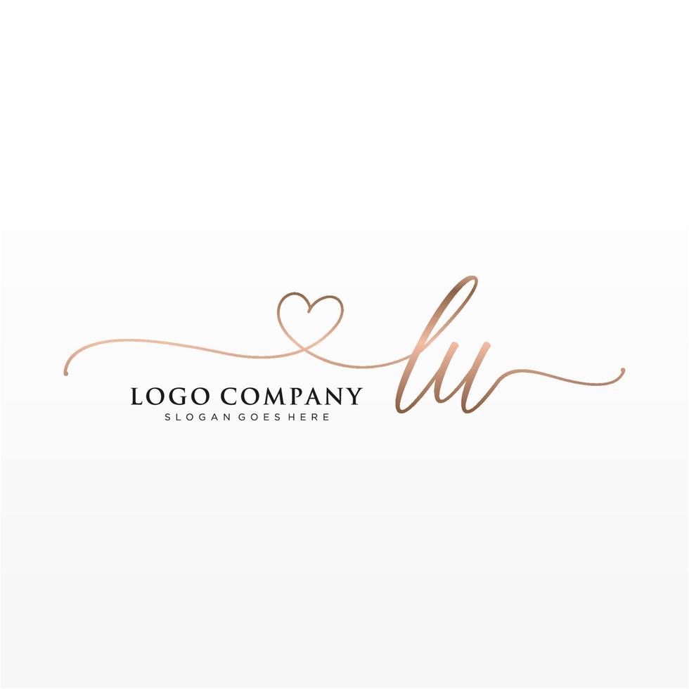 initiale lu féminin logo collections modèle. écriture logo de initiale signature, mariage, mode, bijoux, boutique, floral et botanique avec Créatif modèle pour tout entreprise ou entreprise. vecteur