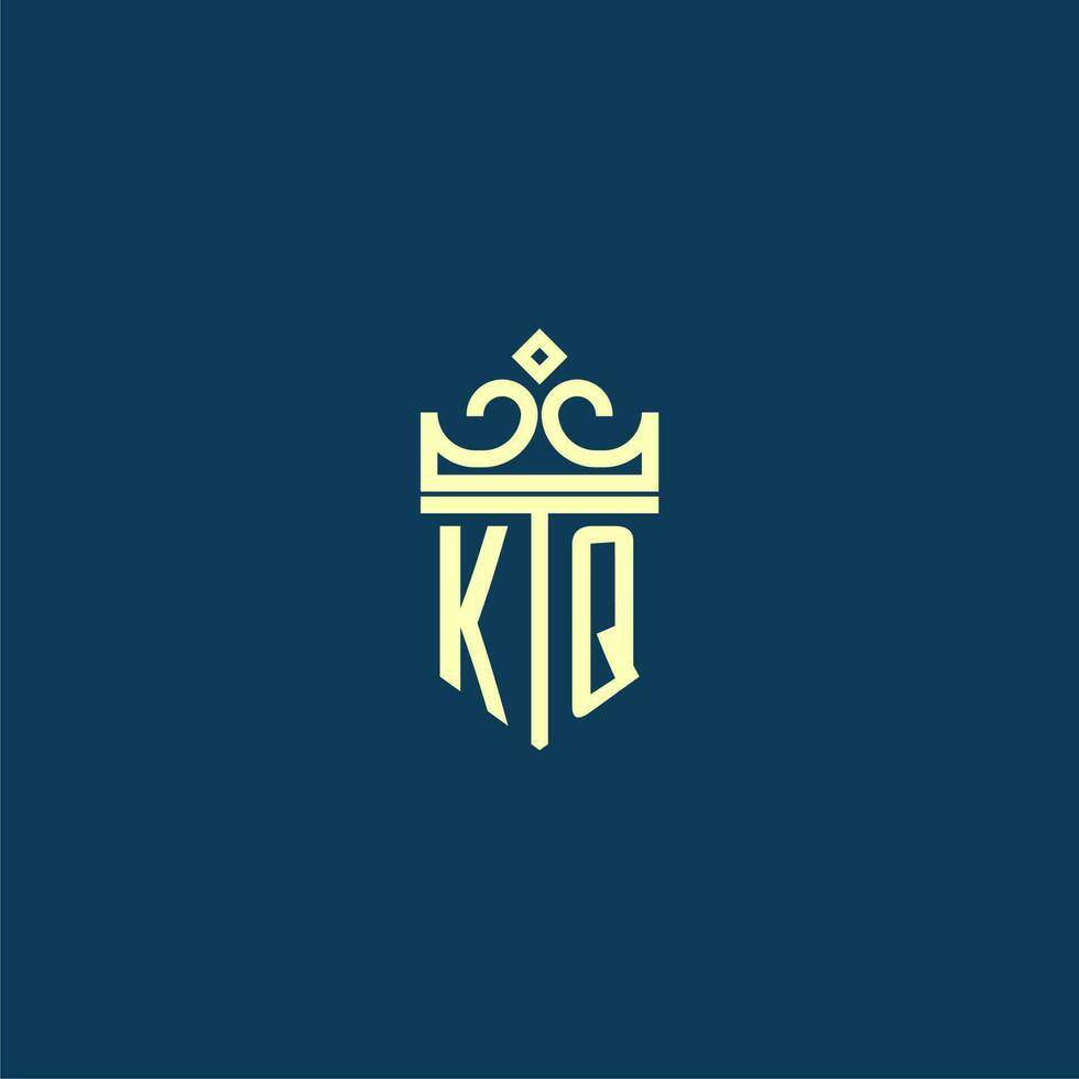 kq initiale monogramme bouclier logo conception pour couronne vecteur image
